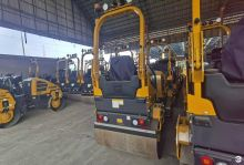 XCMG Official Secondhand Mini Roller Compactor Double Drum Roller Compactor XD120IV in Stock
